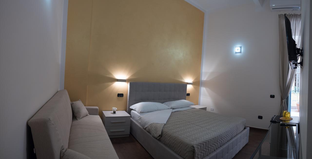 Corallo Rooms Салерно Екстер'єр фото