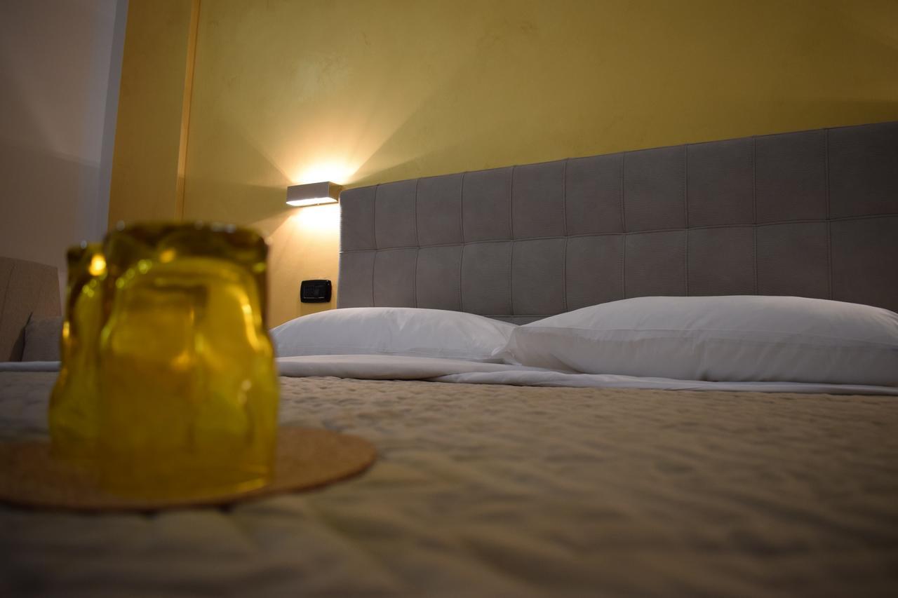 Corallo Rooms Салерно Екстер'єр фото